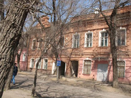 Древний ритуал расставания с домом
